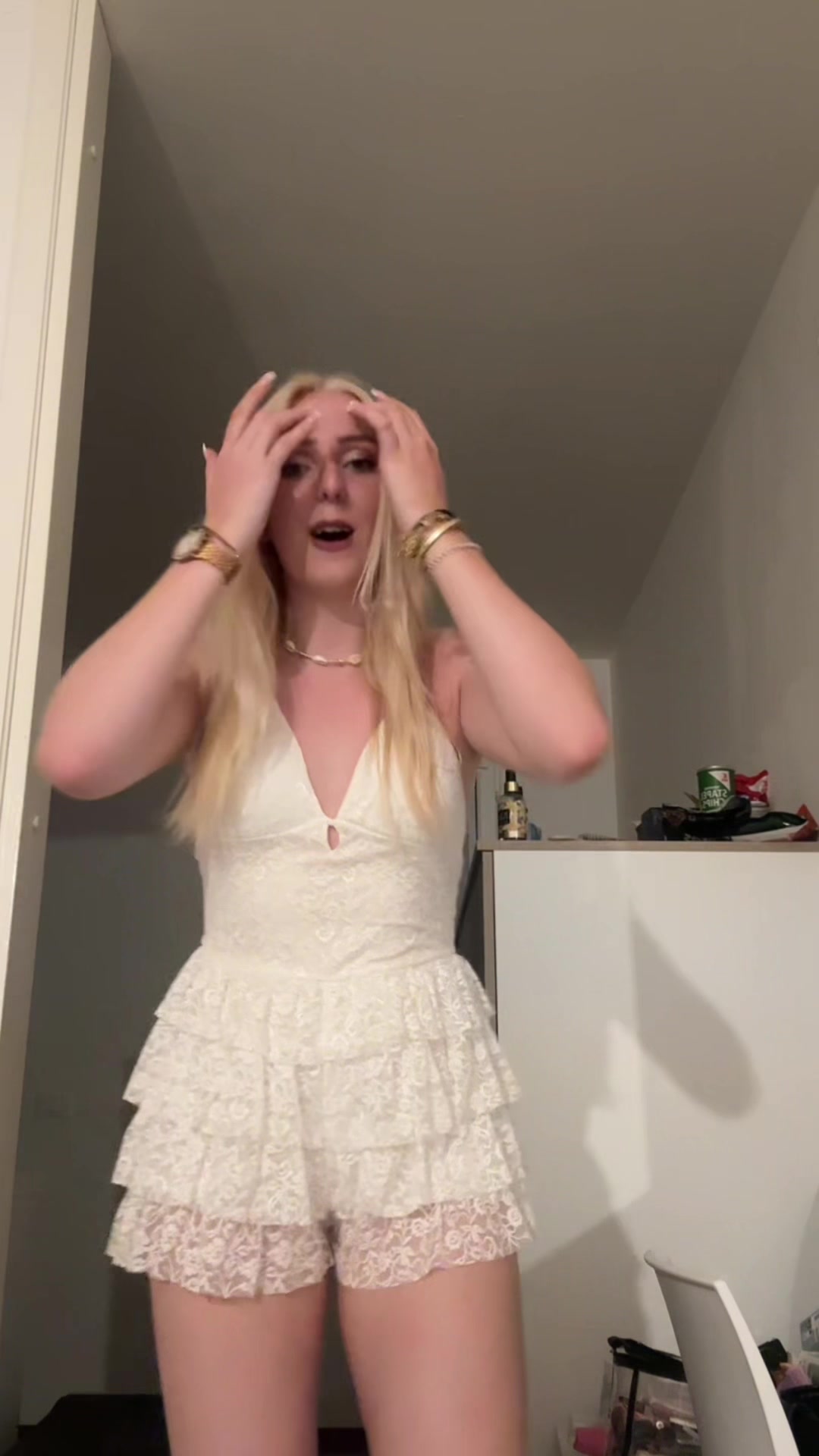 @b._.lea