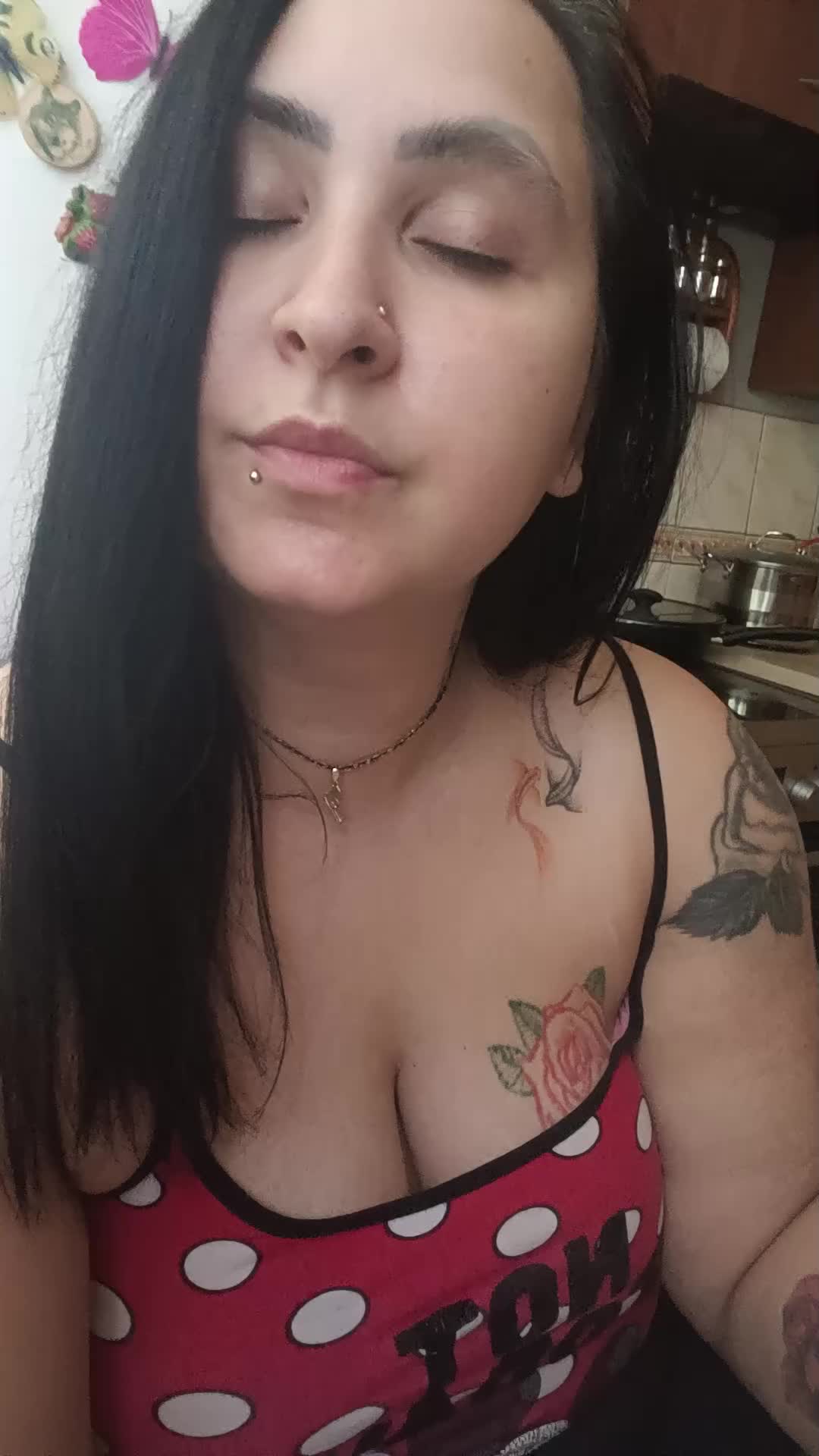 @Czoorna💋😈