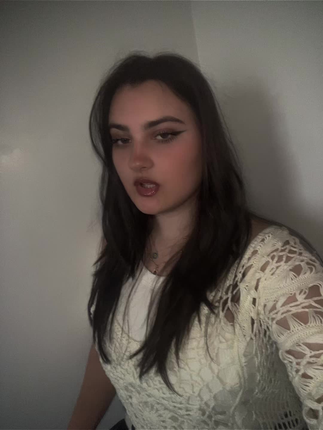 @Ariana_222