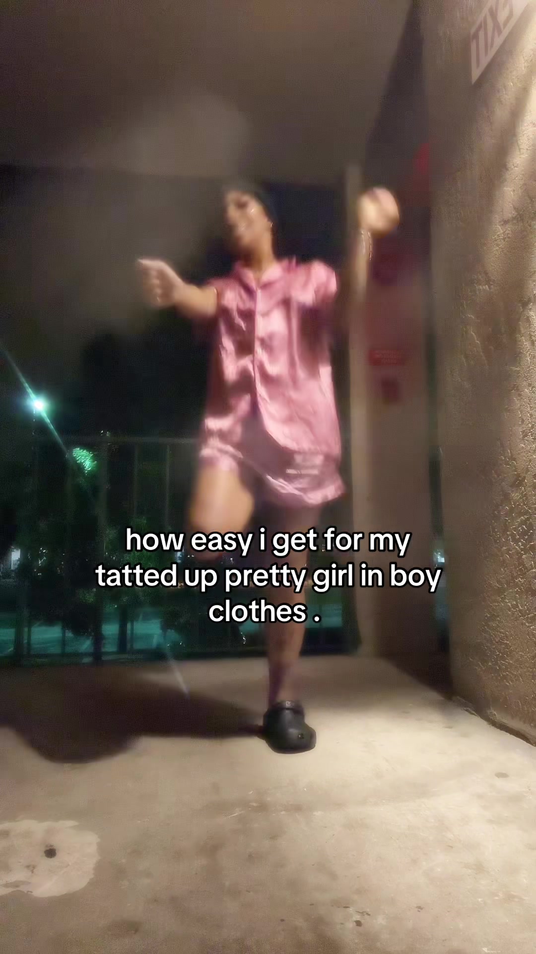 @👩🏽&zwj;❤️&zwj;💋&zwj;👩🏽