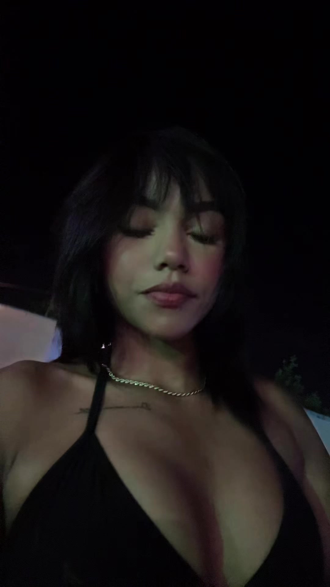 @Sharol