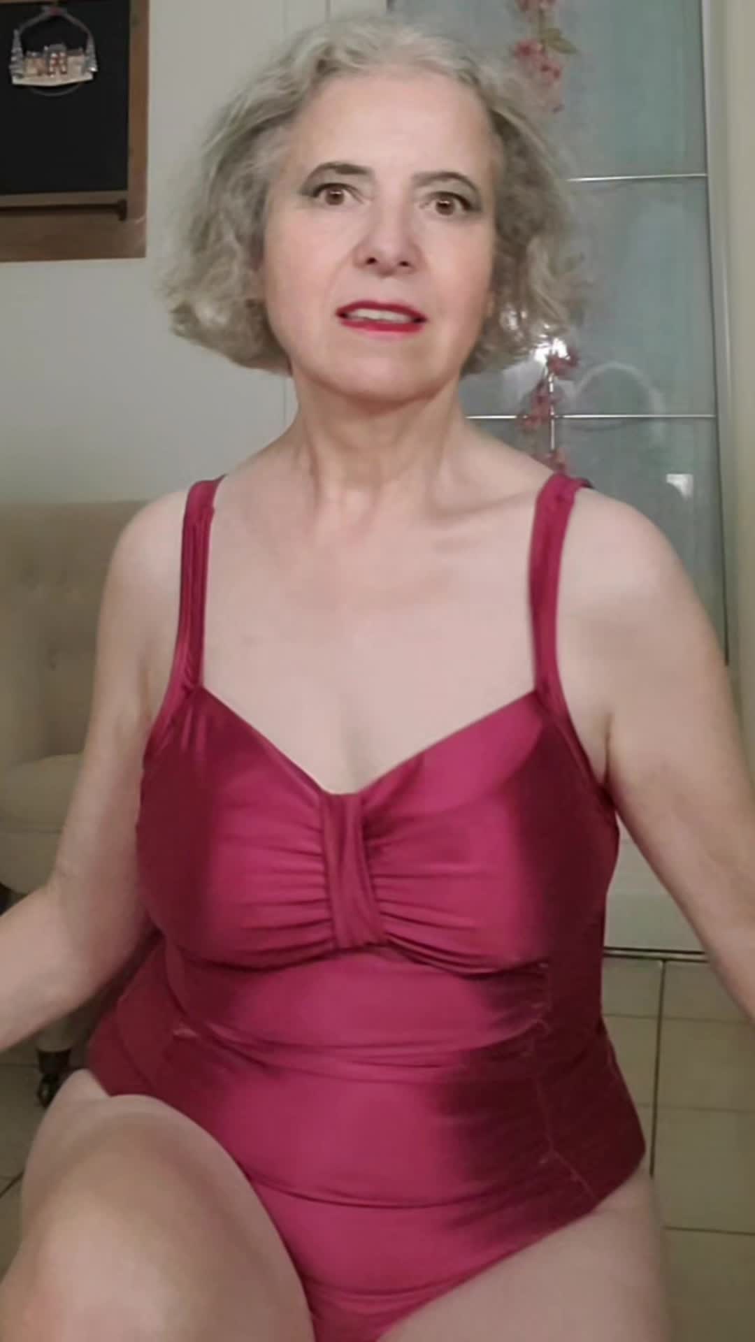 @Rose-Marie Piano