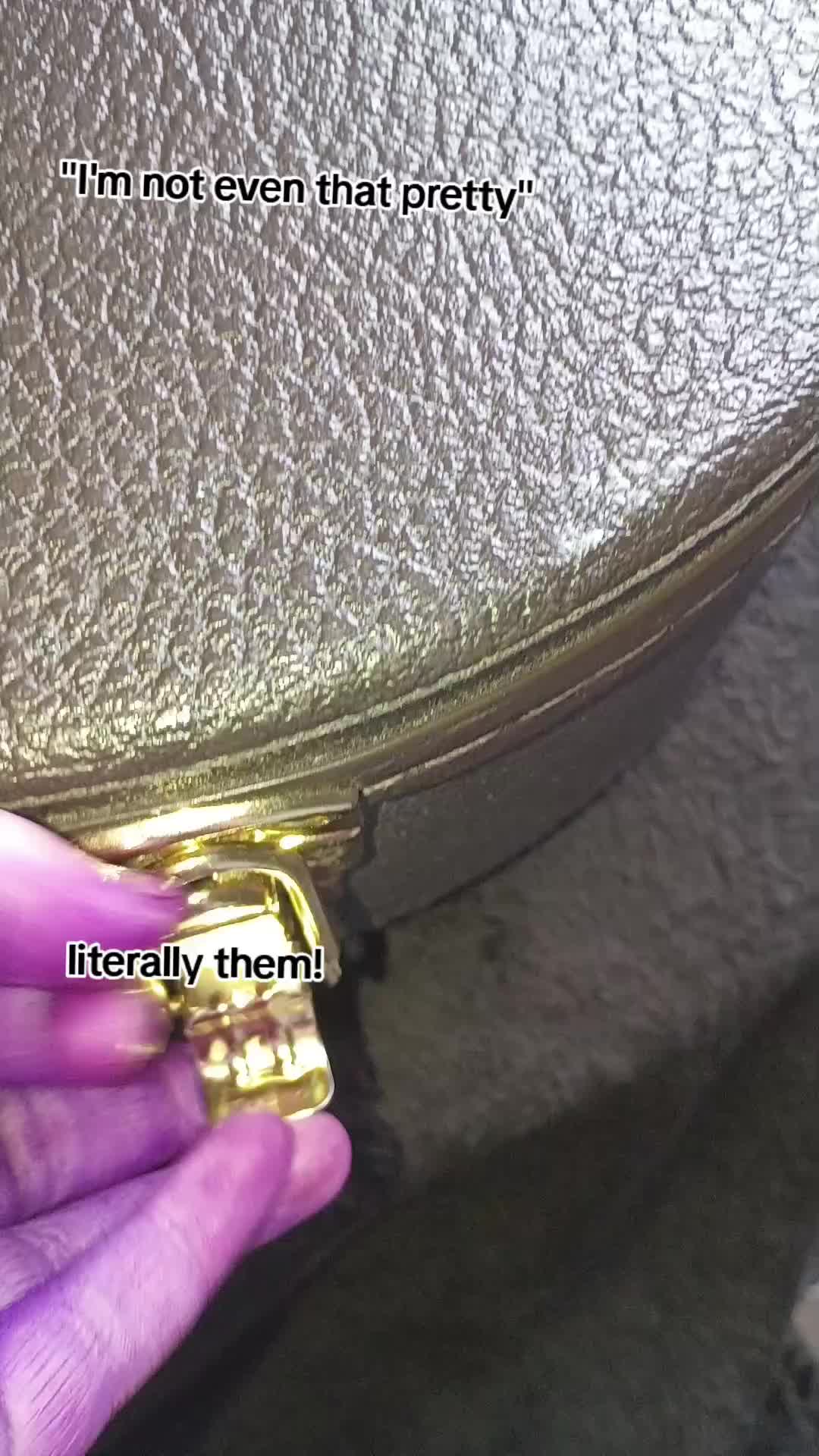 @Deraya