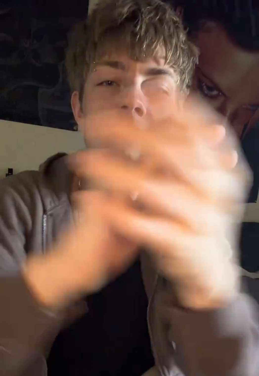 @hxnbury