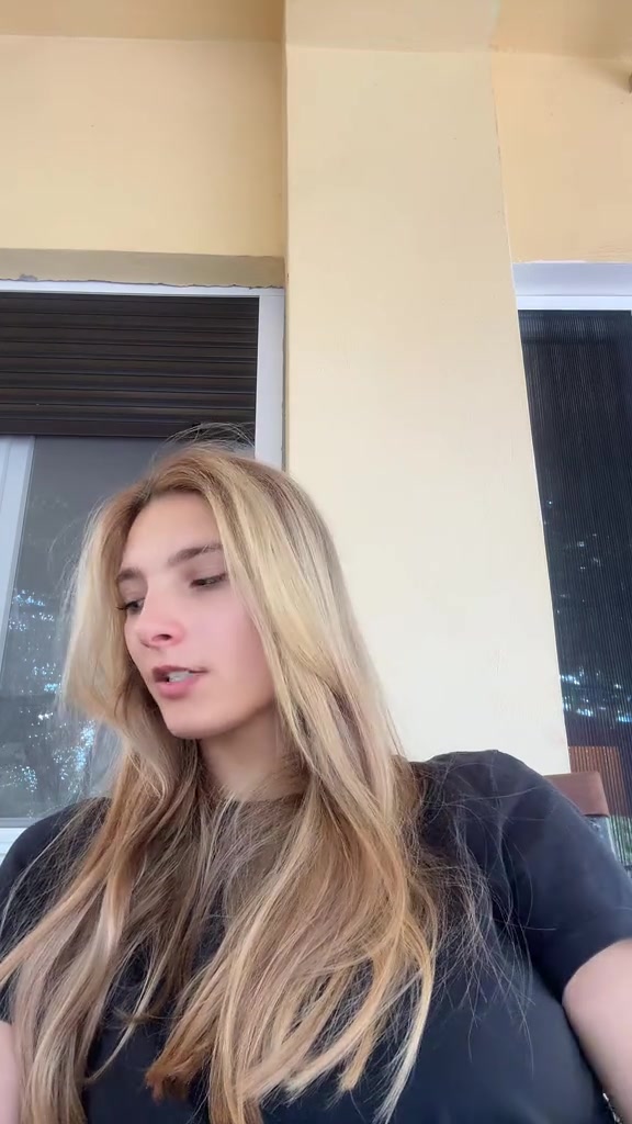 @Andrea🦋