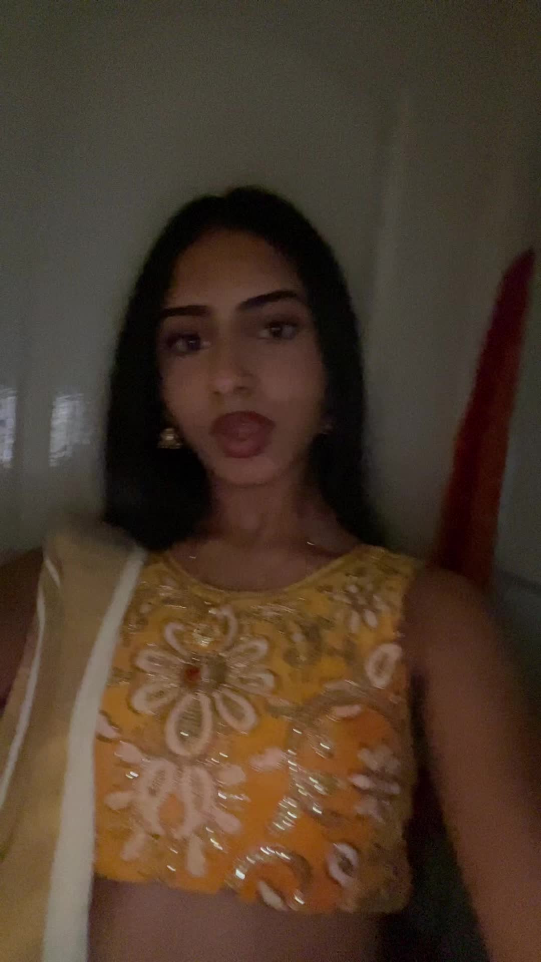 @𝒩