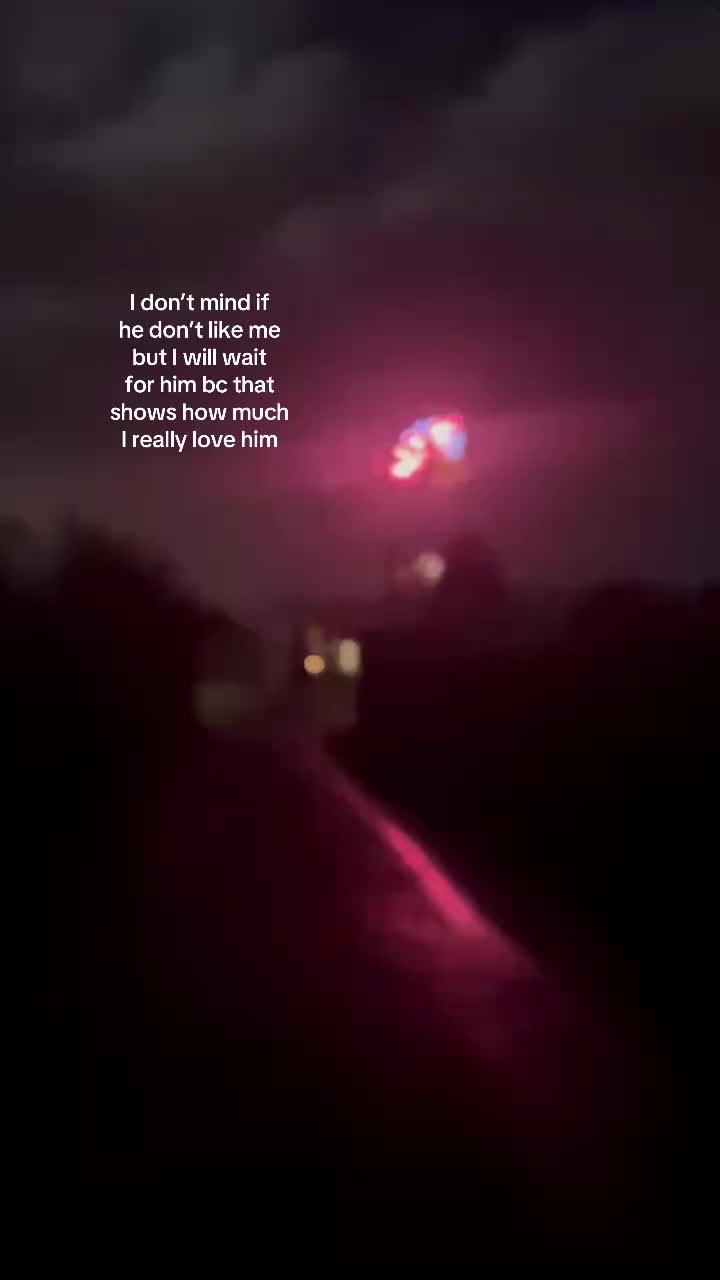 @𝓘🦢