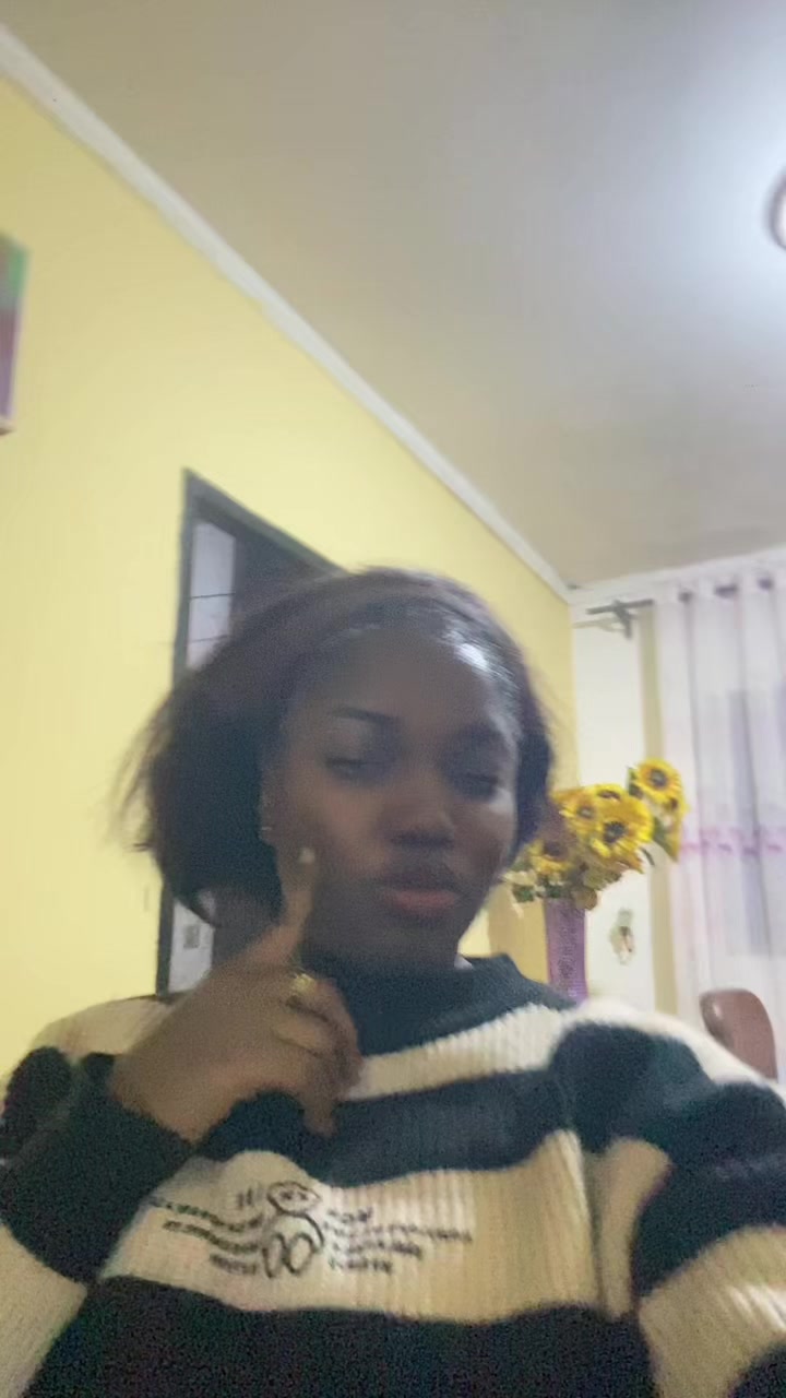 @Astride mp💜🧸🇨🇲