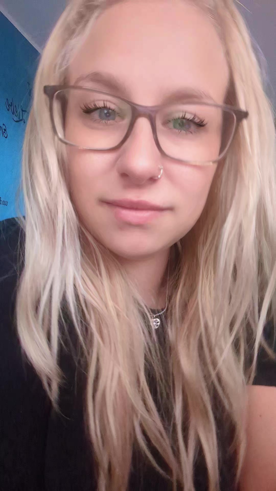 @Saphira95