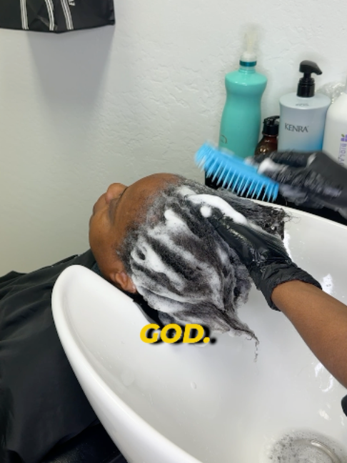 @Briana | Natural Hairstylist