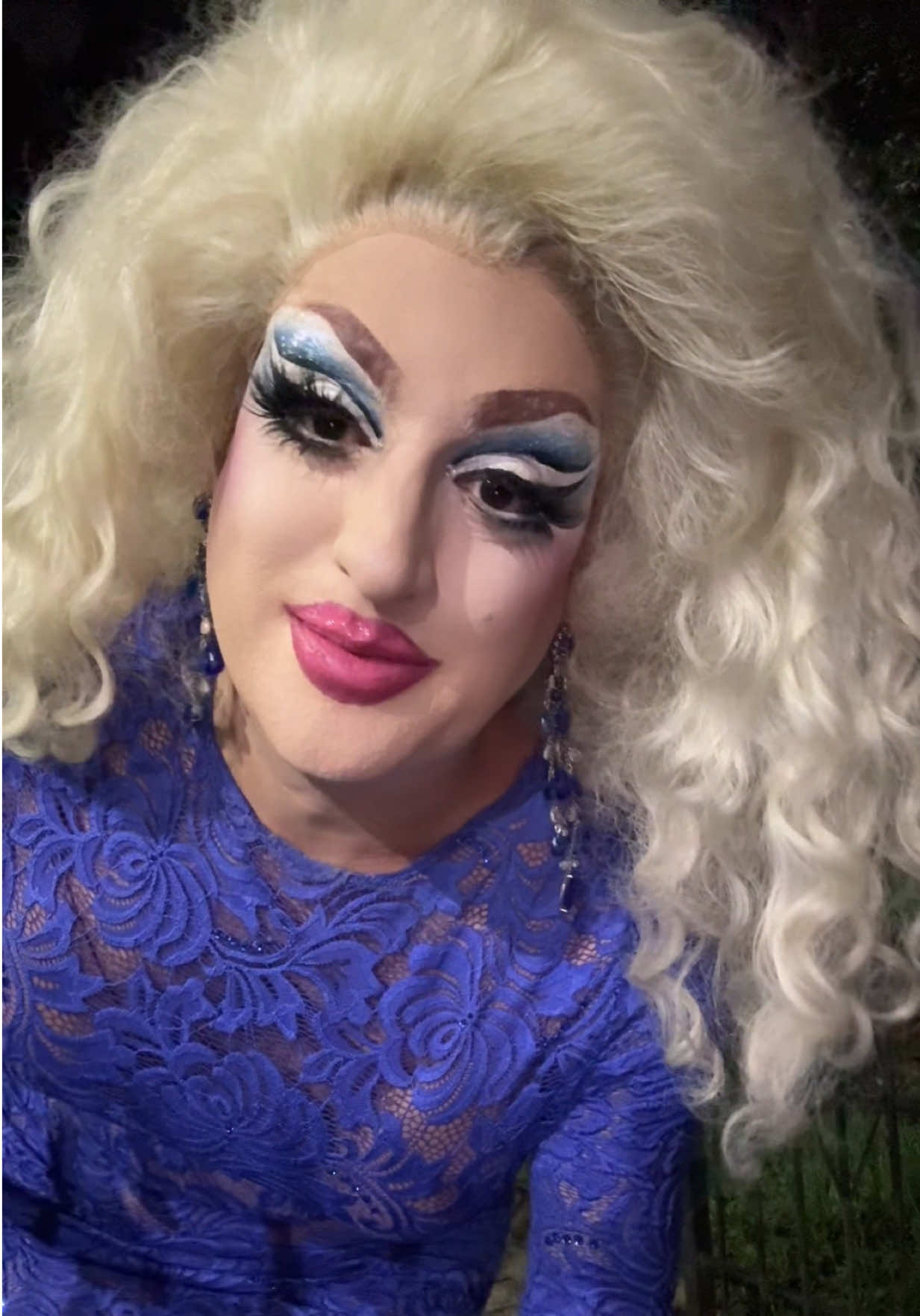@Miss Evita Loca