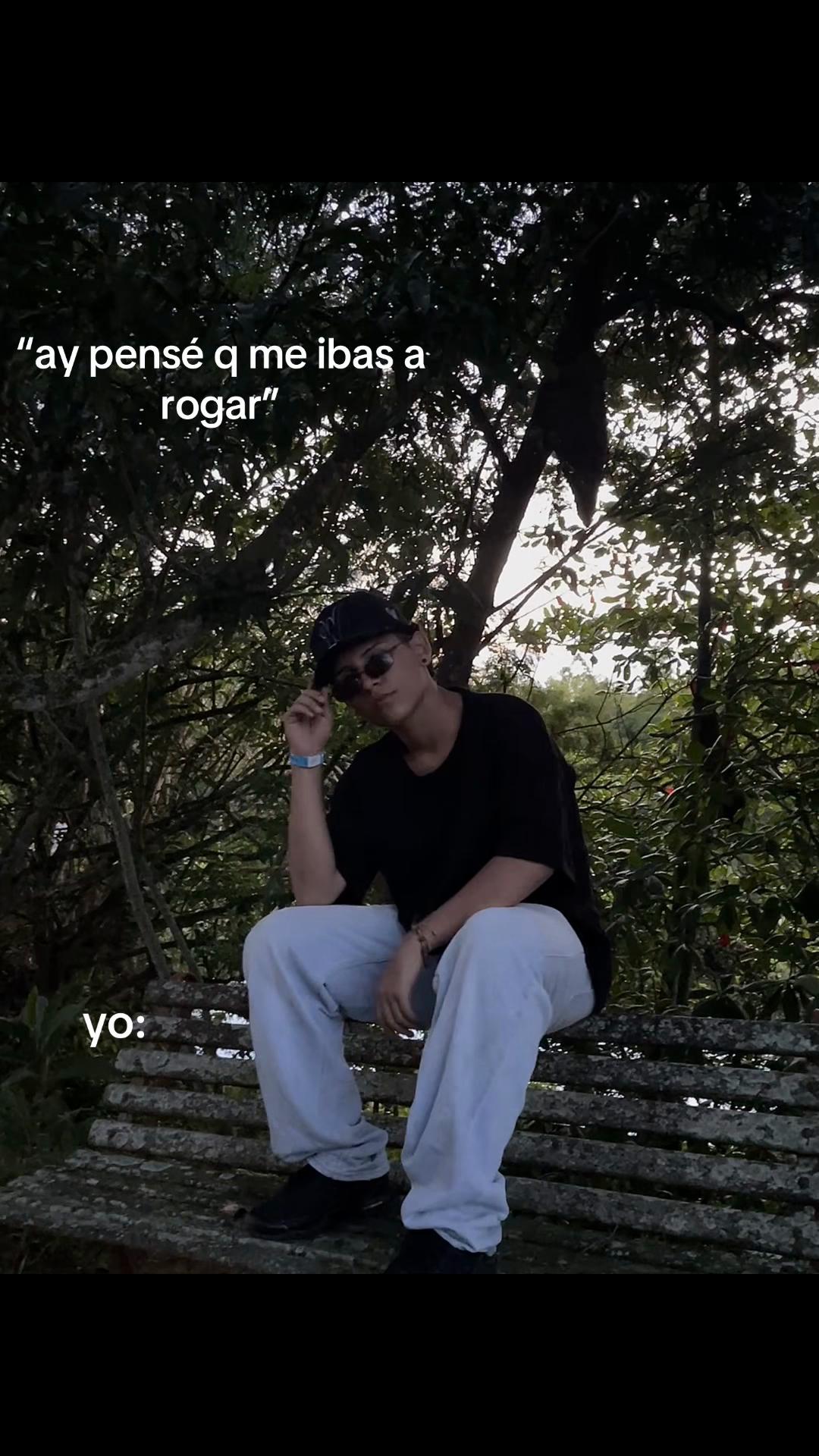 @zazantiagoo_