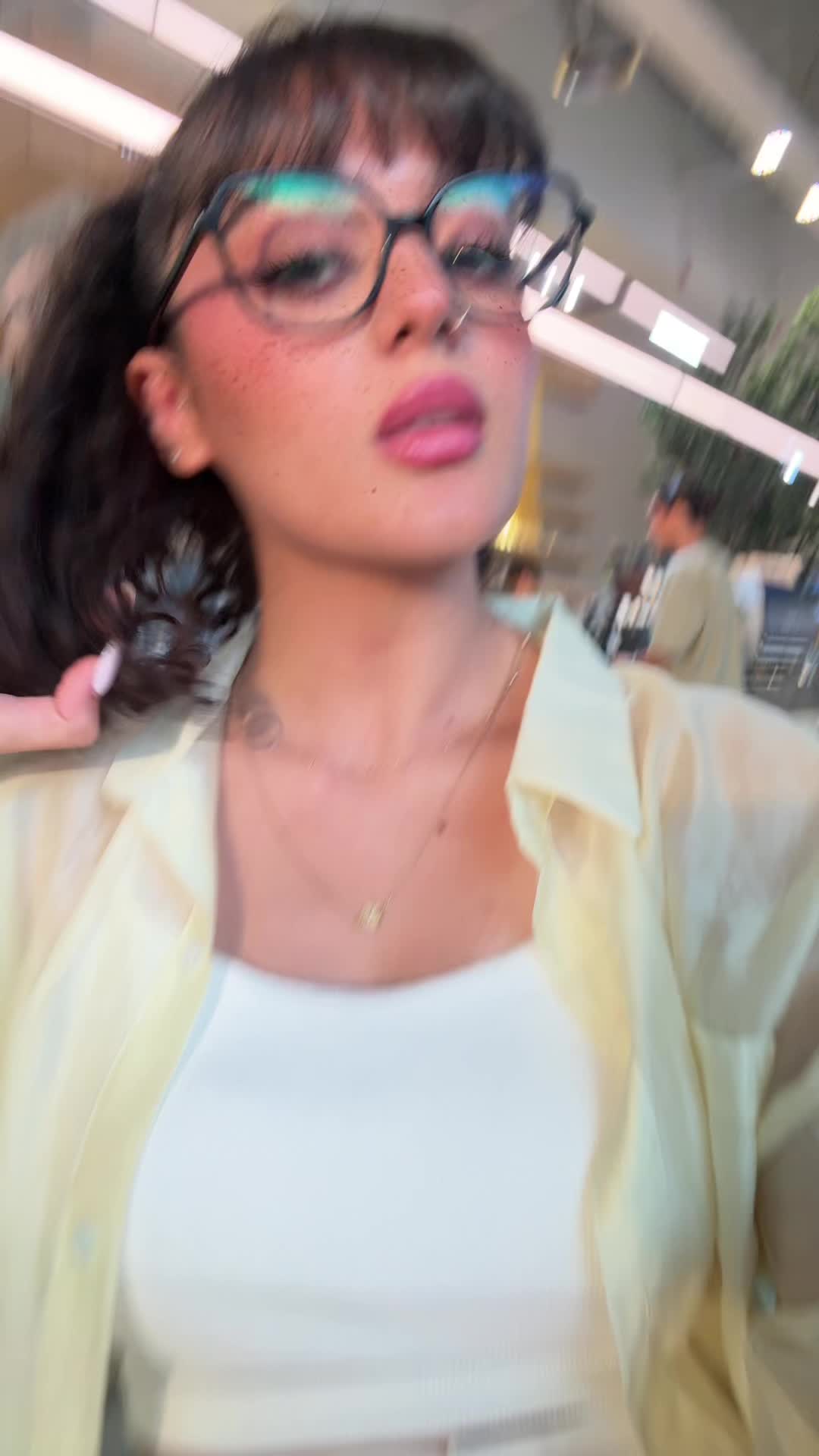 @iihelliyaa