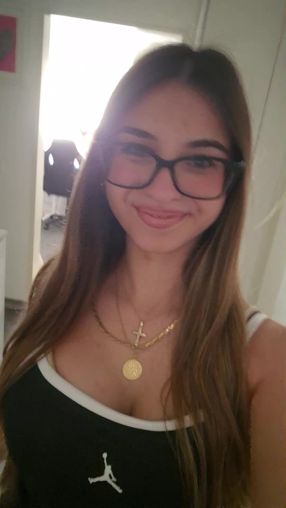 @𝒗𝒆𝒓𝒐𝒏𝒊𝒌𝒊_