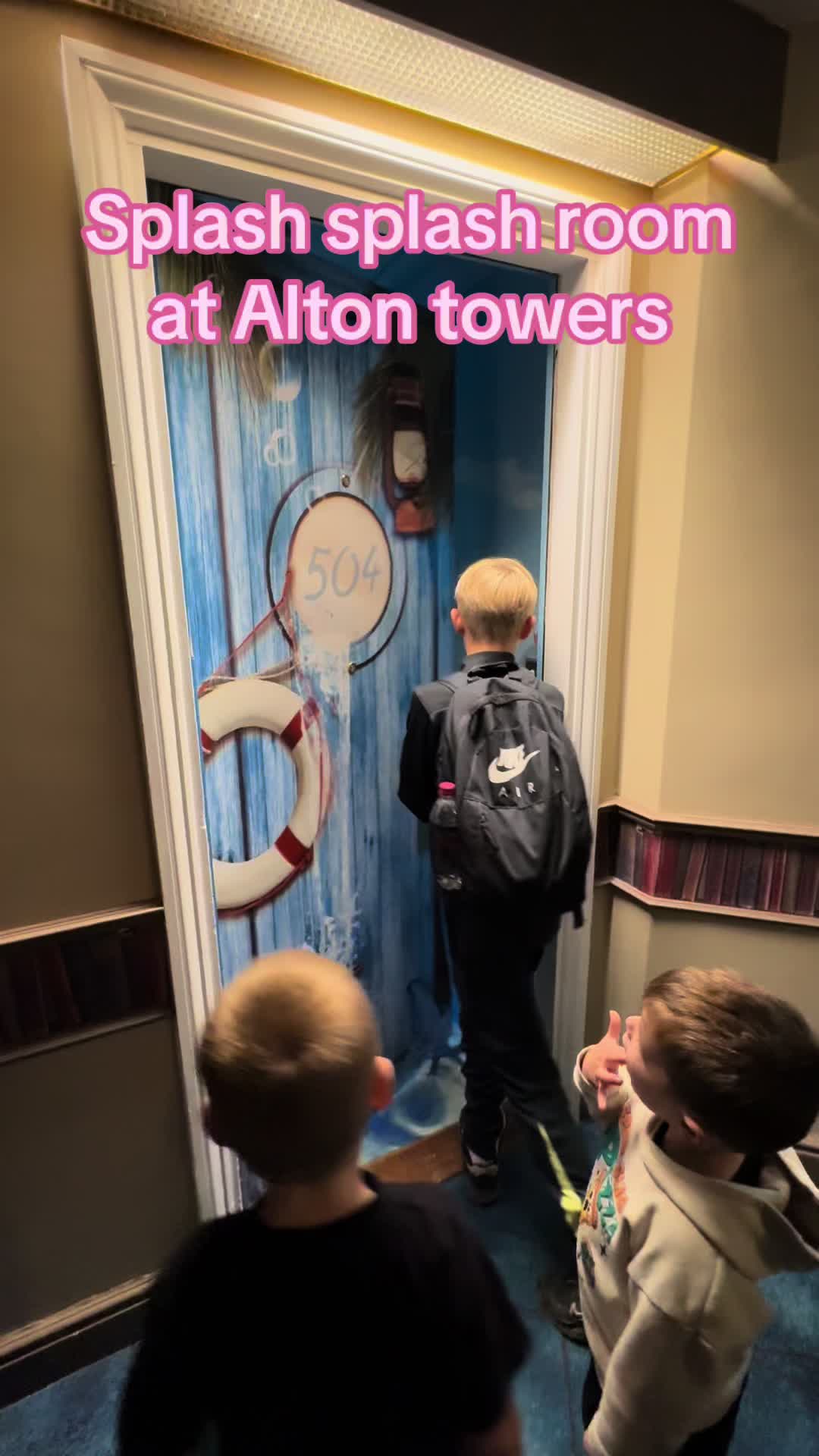 @ashley_mumofboys