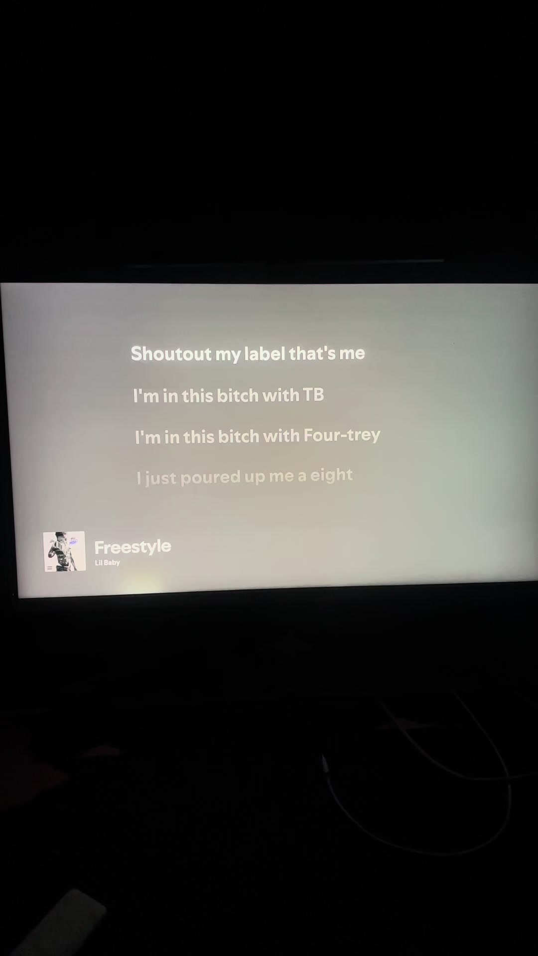 @🎧