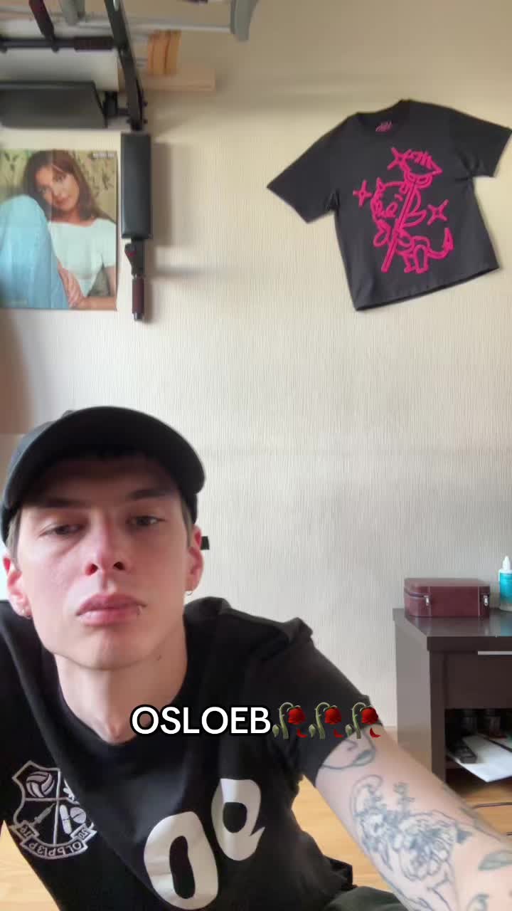 @Максим Зихель Лох