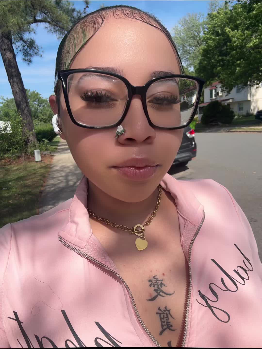 @1tealhairedgirll