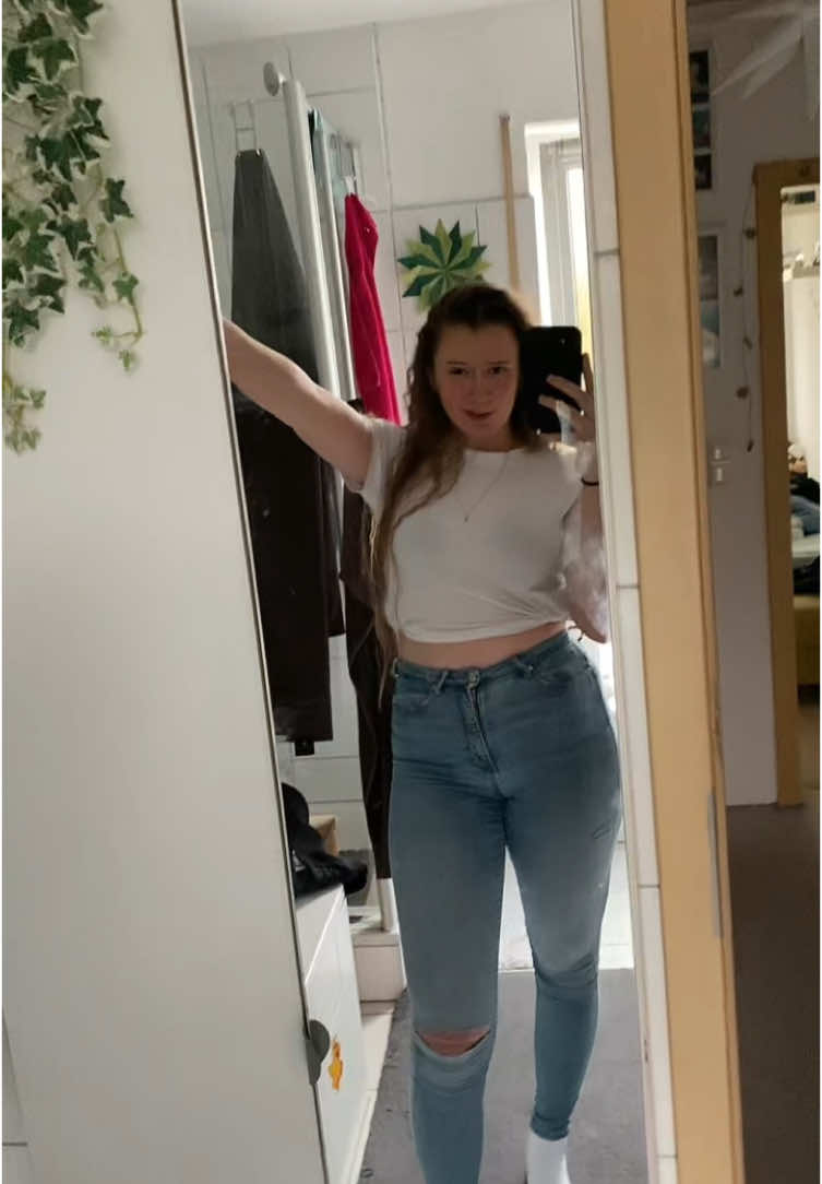 @𝐶𝑒𝑙𝑖𝑛𝑒 🤍