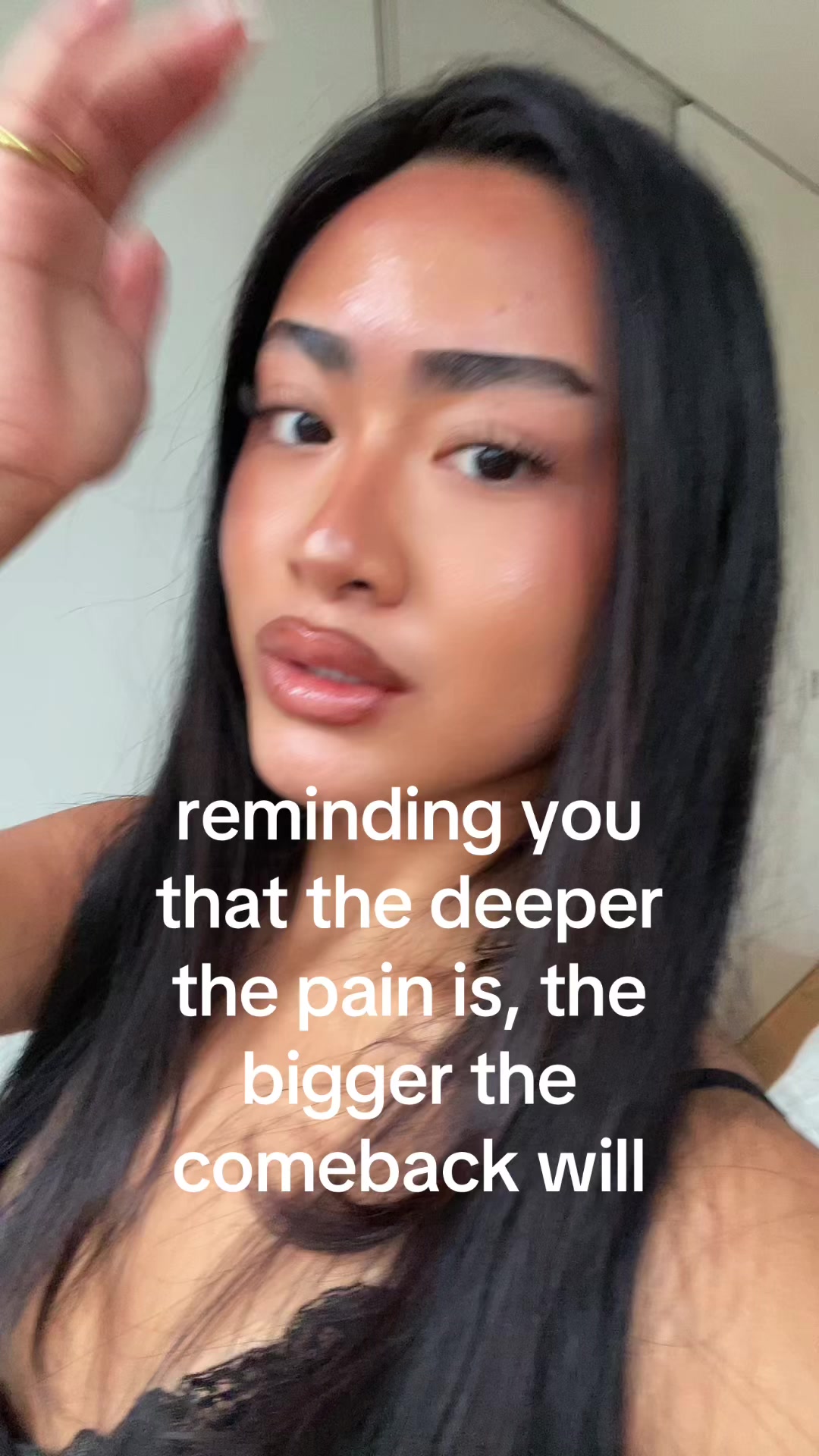 @TH💋NIA