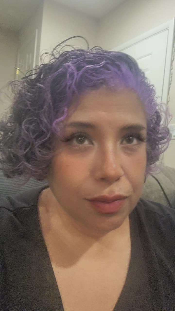 @Elle_HotterMessInc