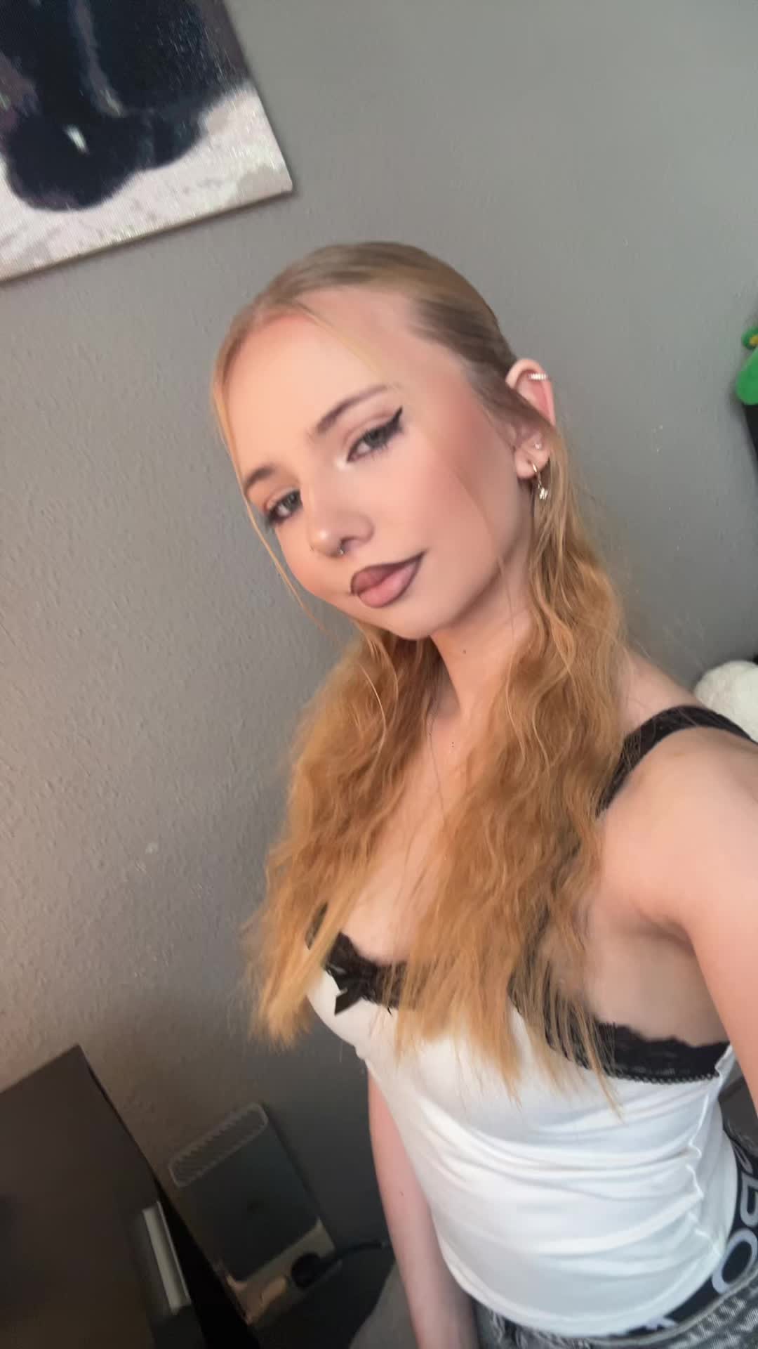 @jessy_b1n