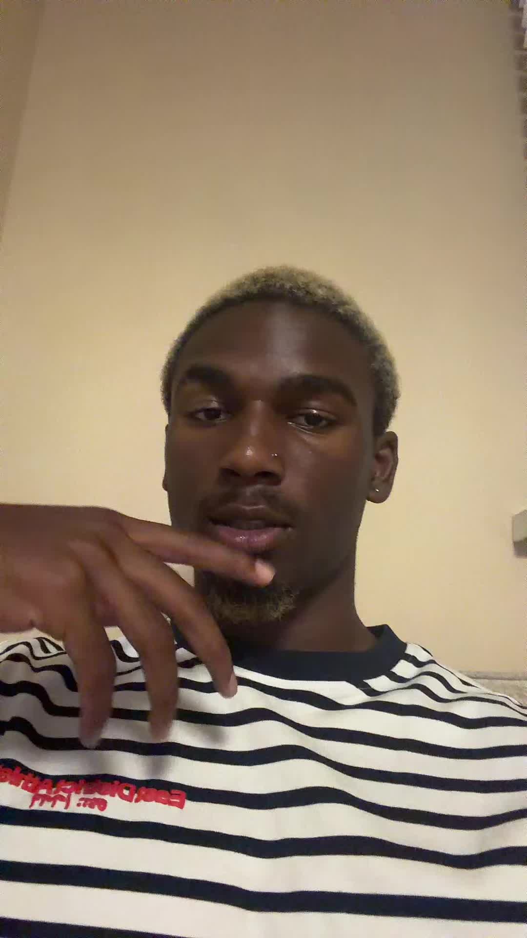 @Lo