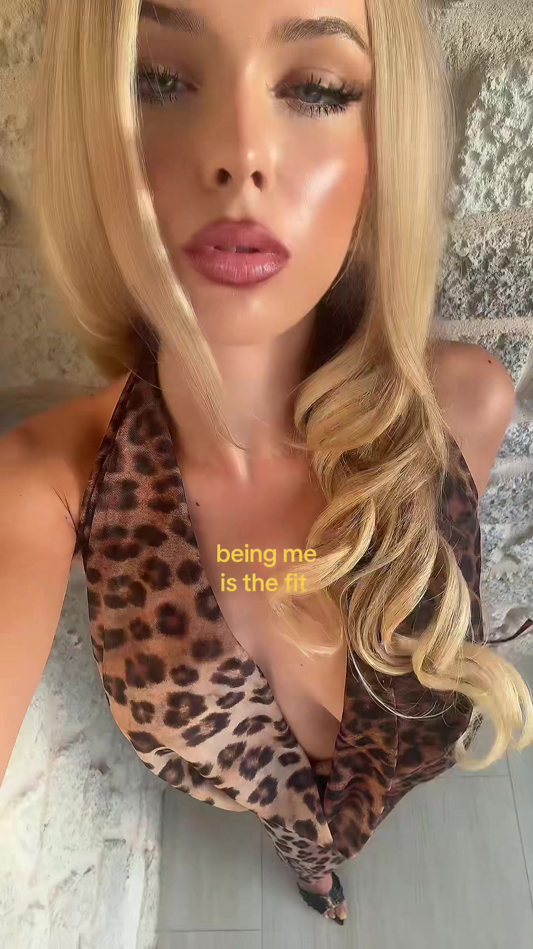 @ℱ