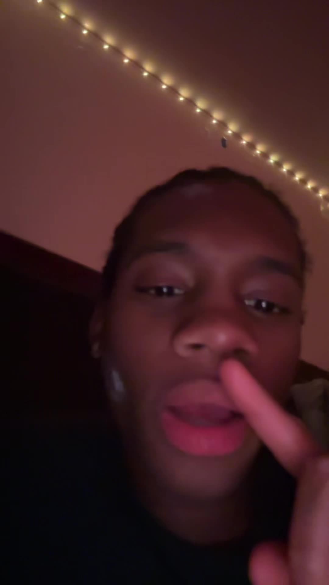 @handfullass