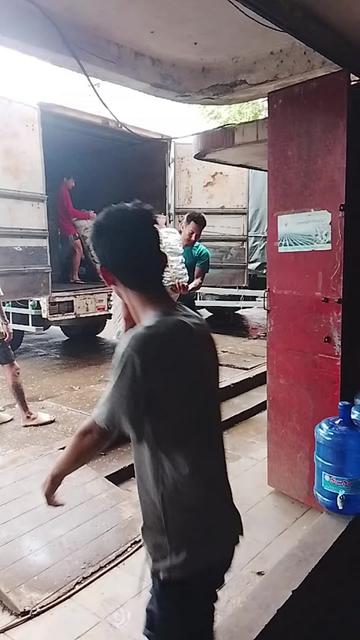 @ဓနသိဒ္ဓိကုန်စည်ပို့ဆောင်ရေး