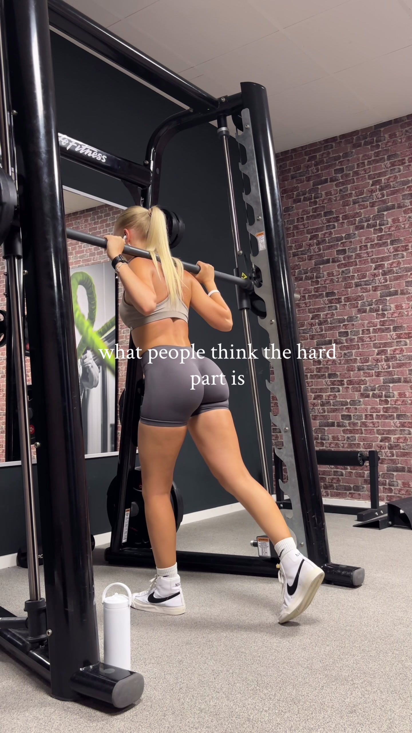 @linamischur