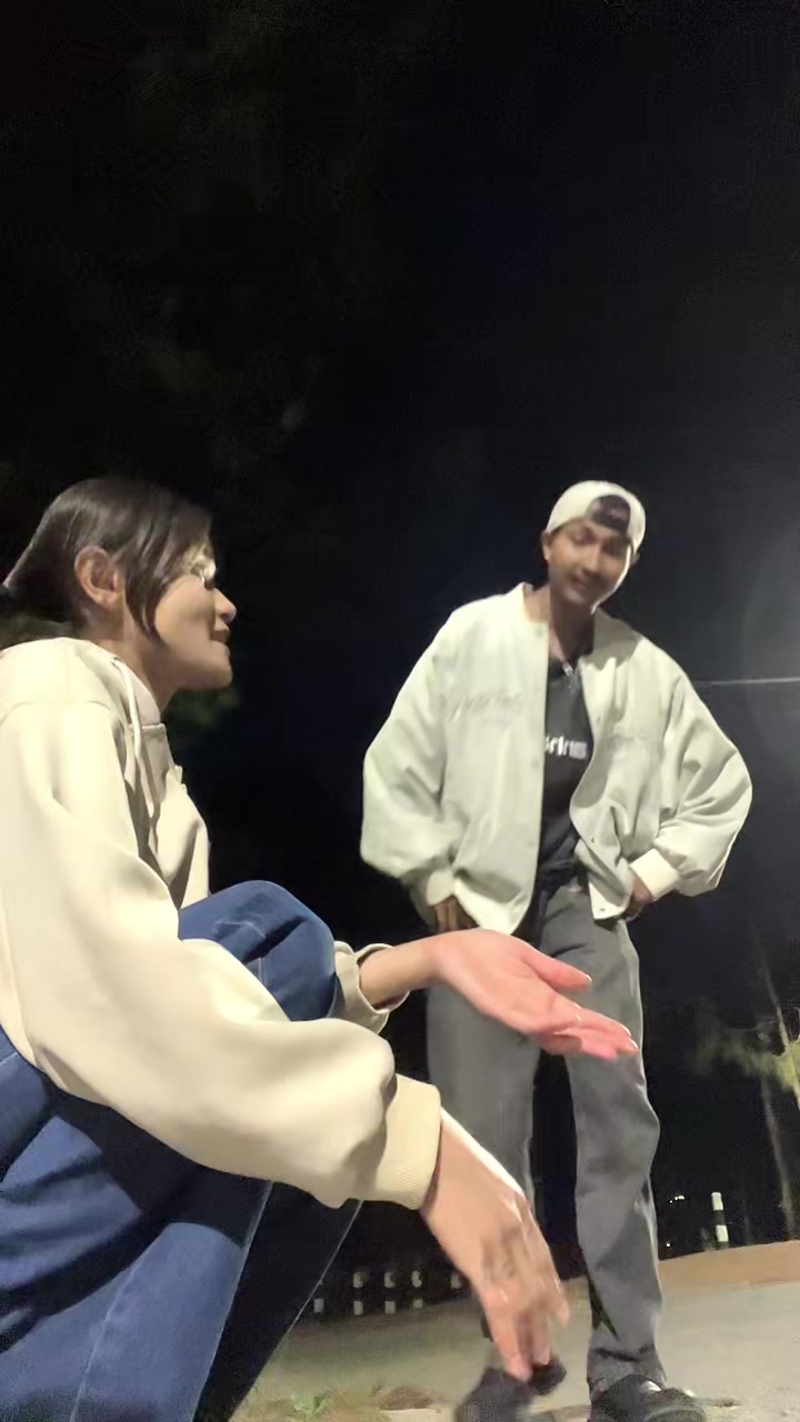 @A L O N E 