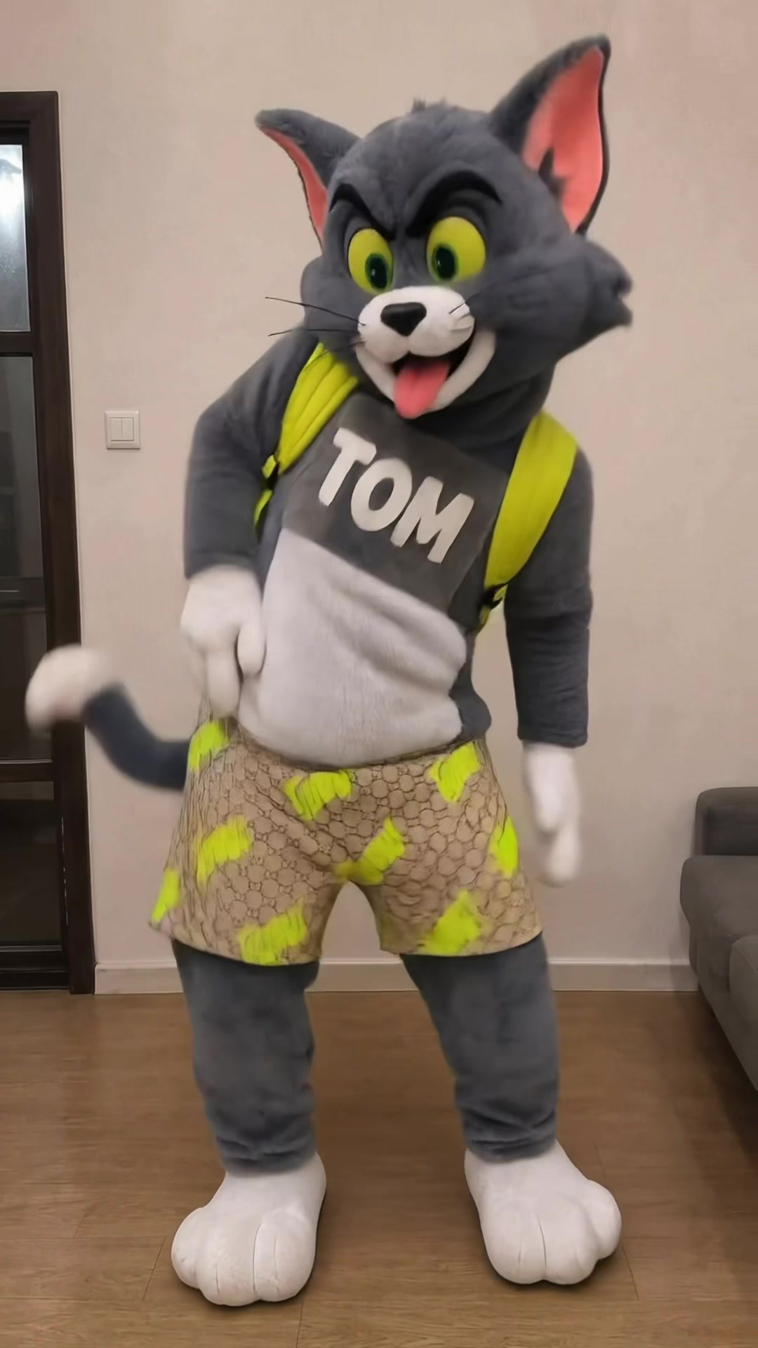 @TOM 🪤😺