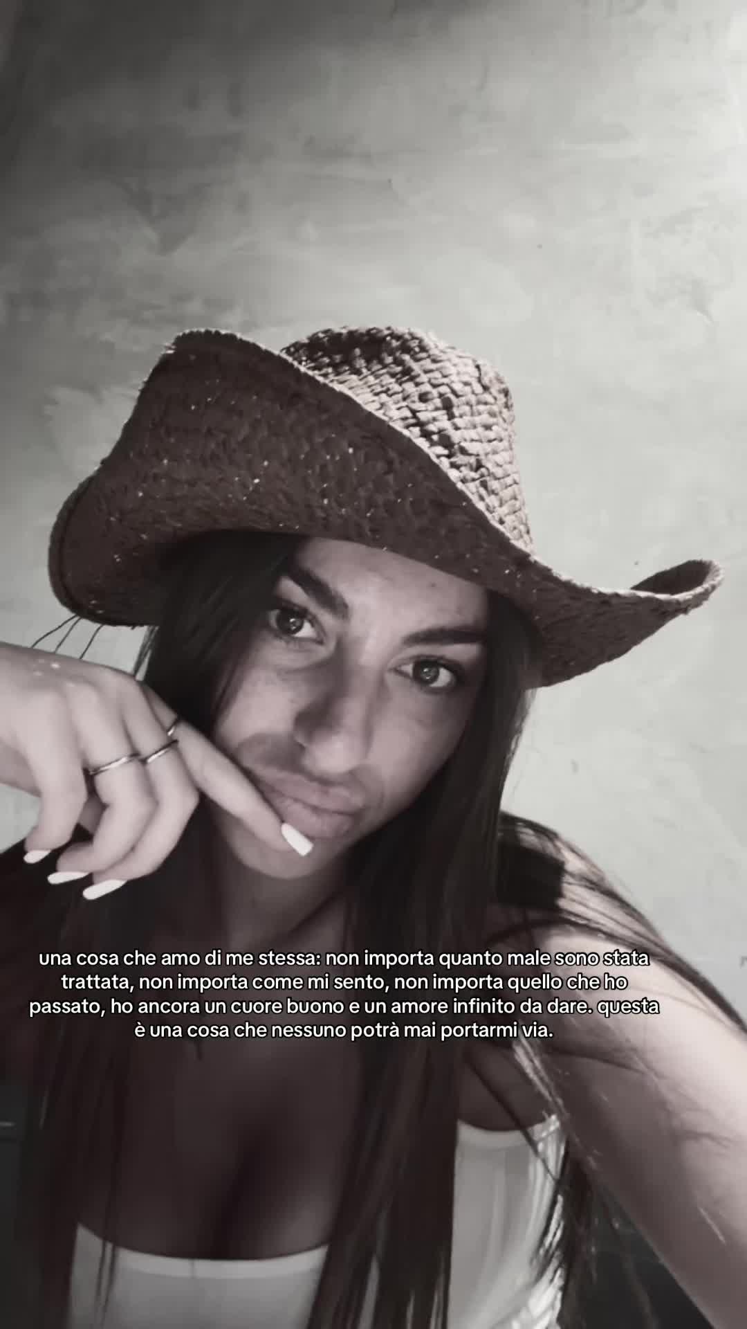 @__sarabevilacqua__