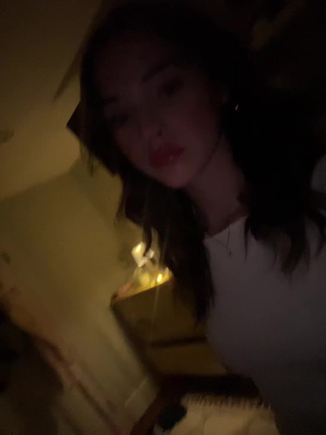 @averyy