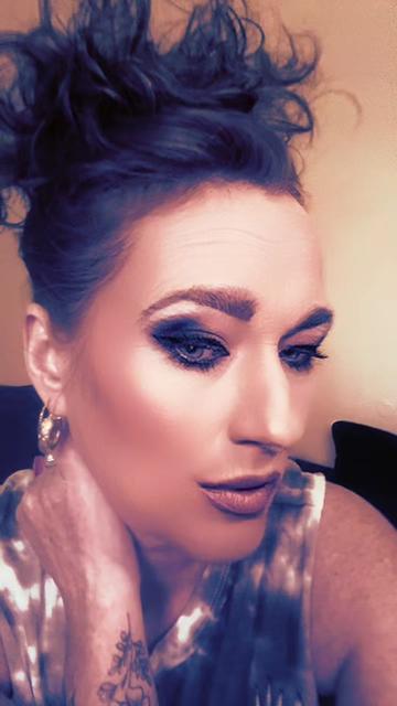 @MUAH 💋 🌈🌈