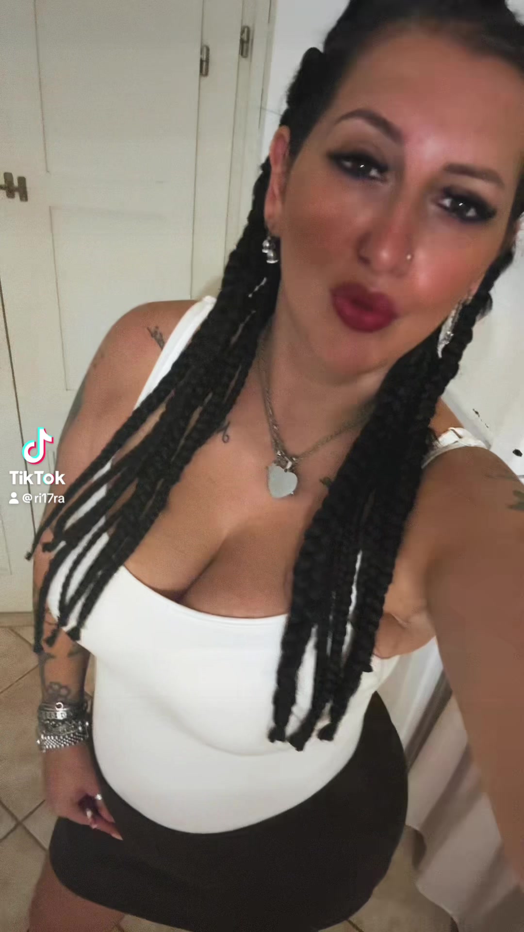 @🖤17🖤