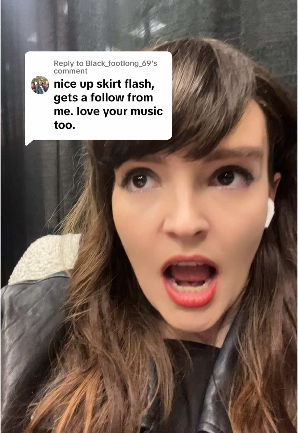 @Lauren Mayberry