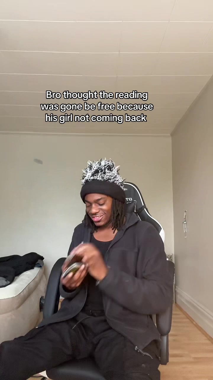 @Free Slapz 👋🏾