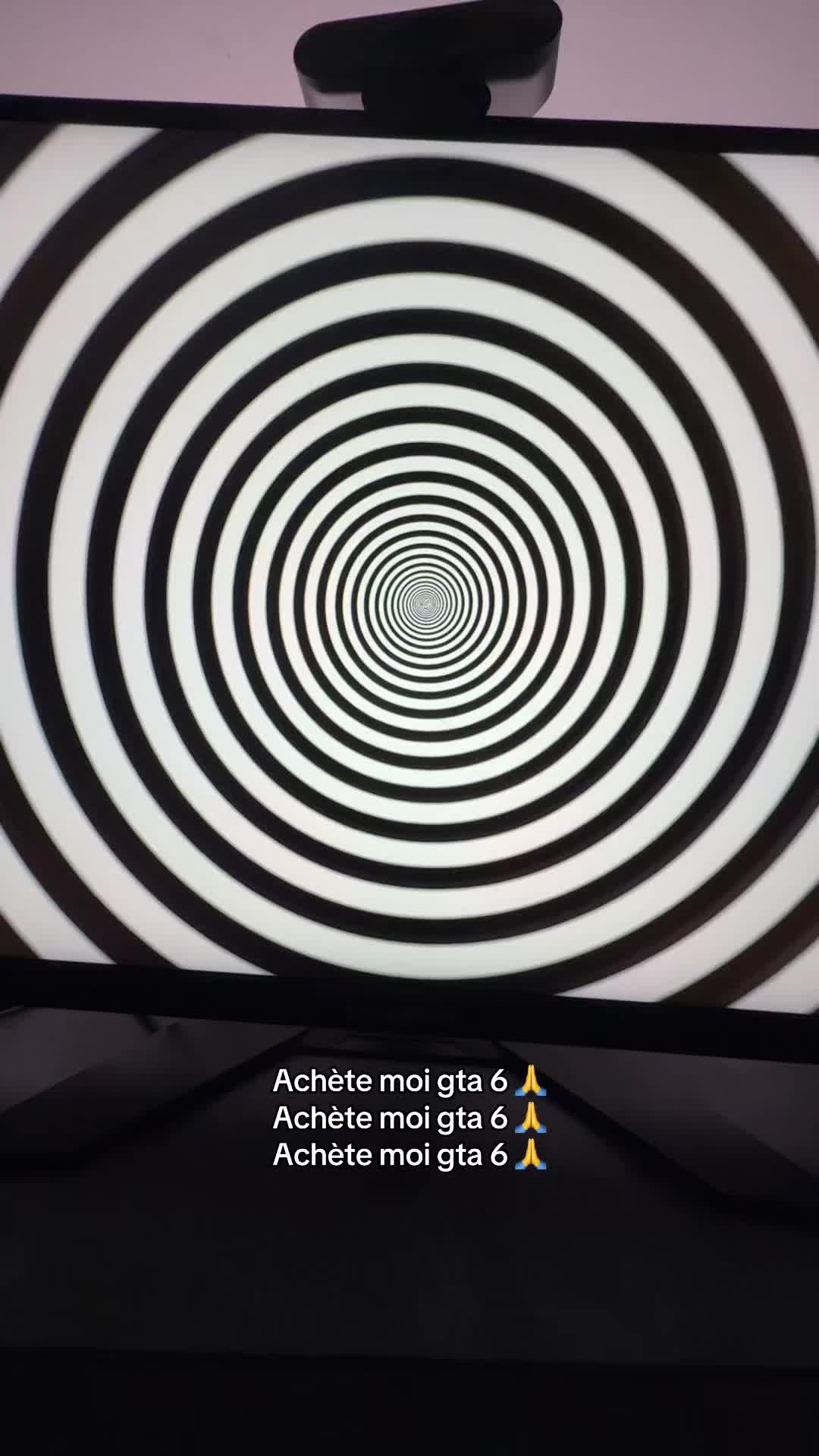 @Julien👻