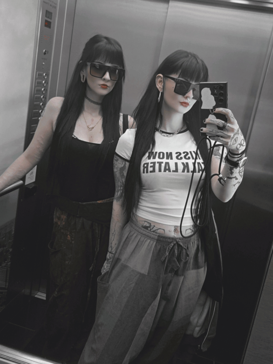 @Scene.twins