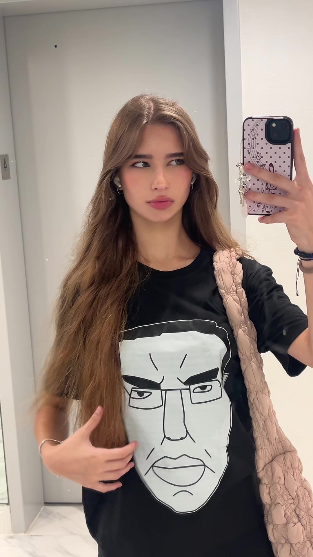 @lizka