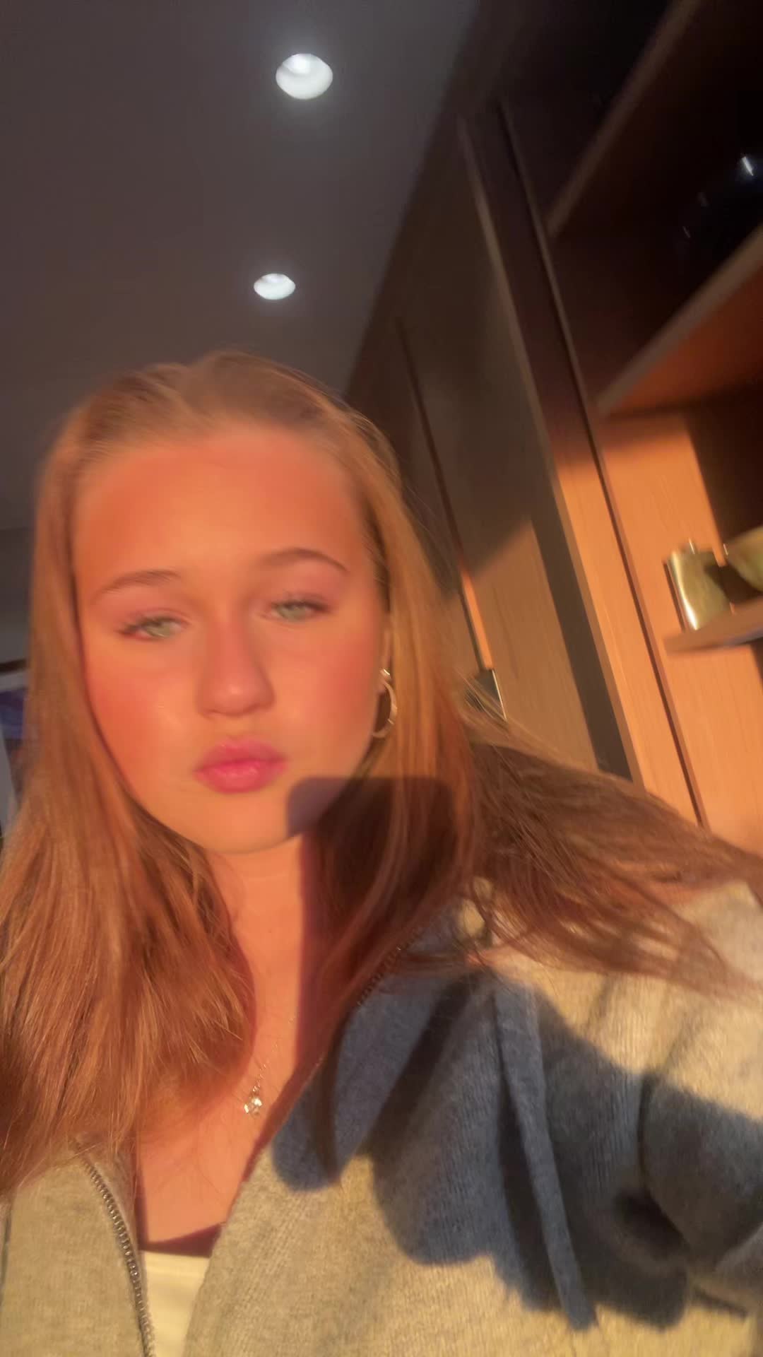 @Emmi