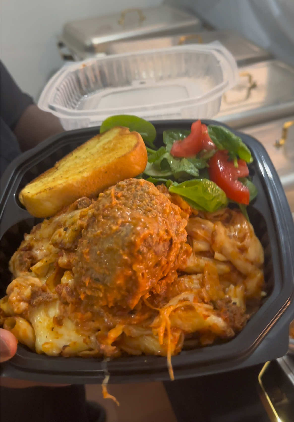 @LionelEats