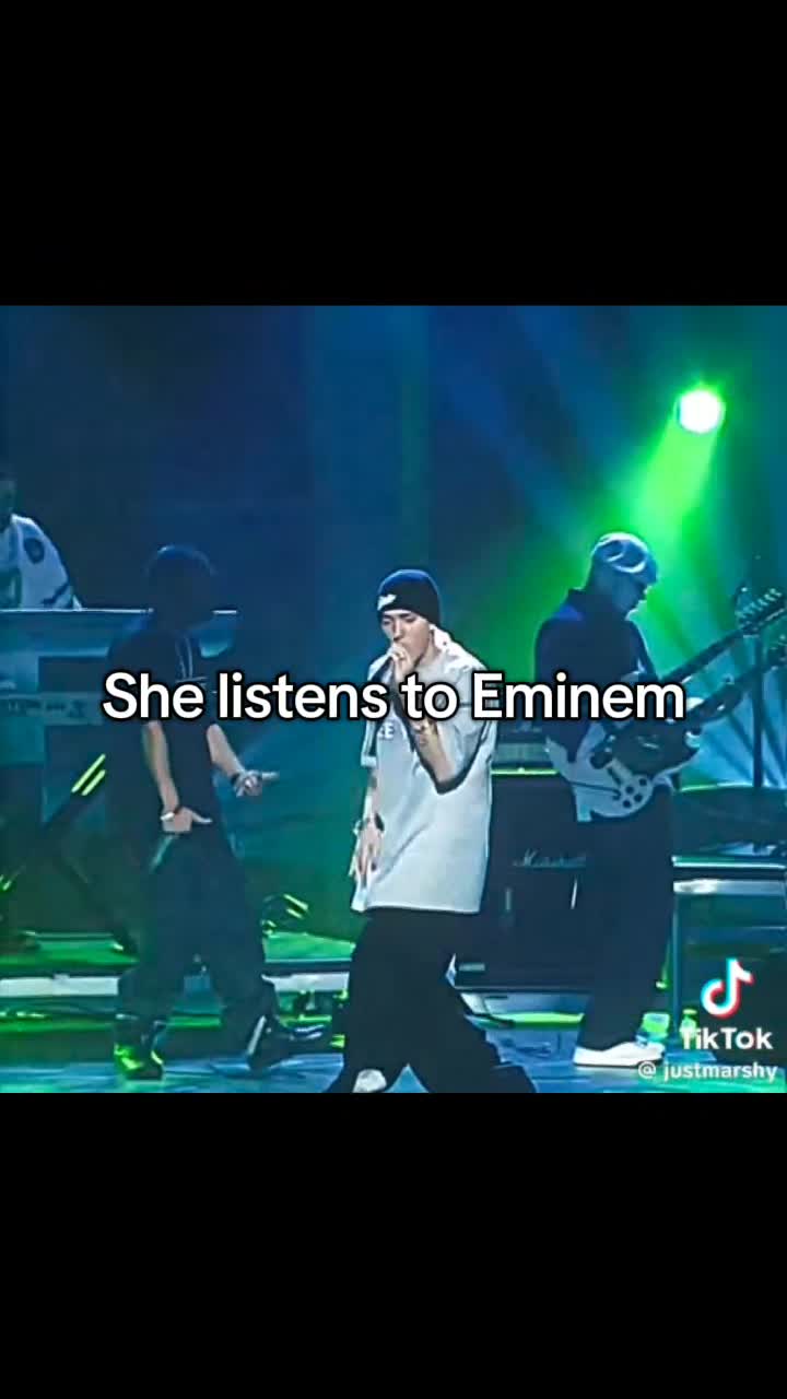 @ḋἔłᾄ 🌹