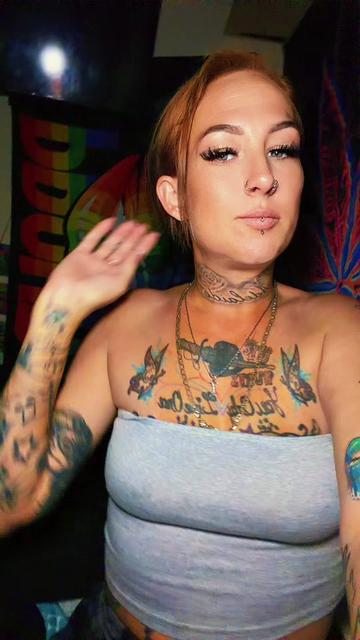 @ғͫʊͦcͭкͪɳͣ Tattedmommy420