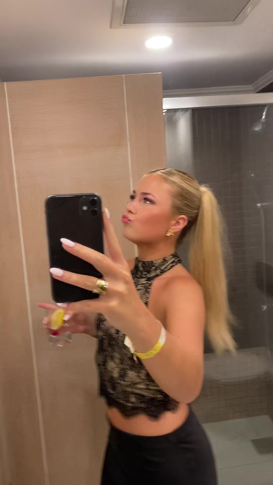 @Mai