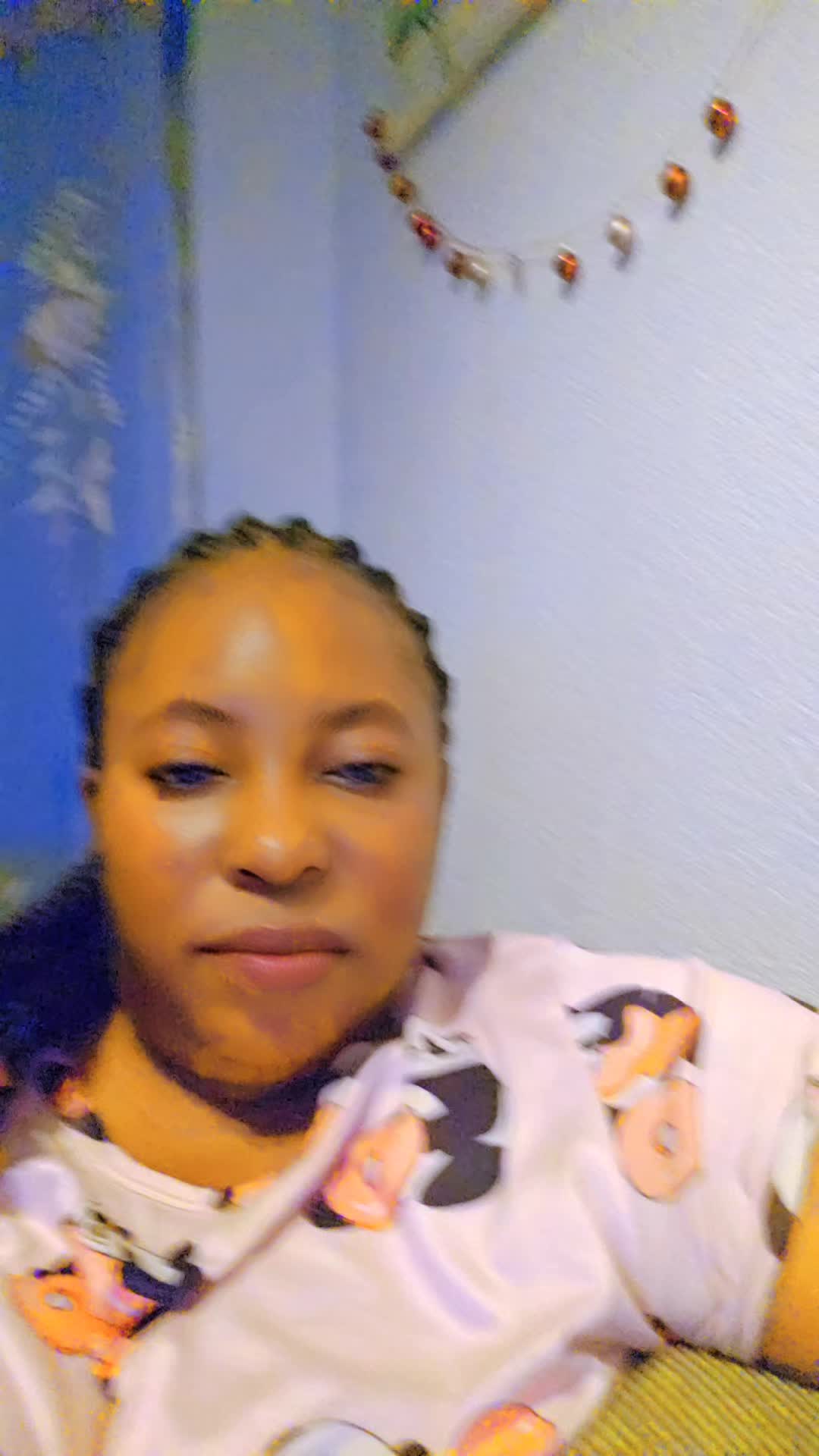 @Lyrahill