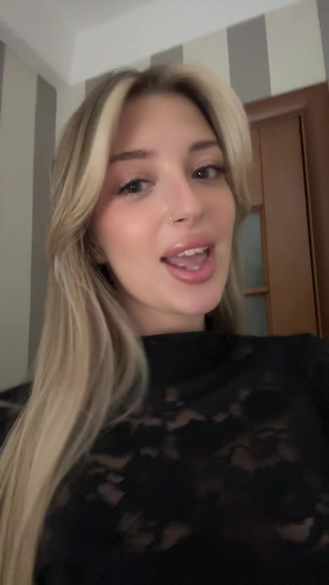 @аняяяя 🪽