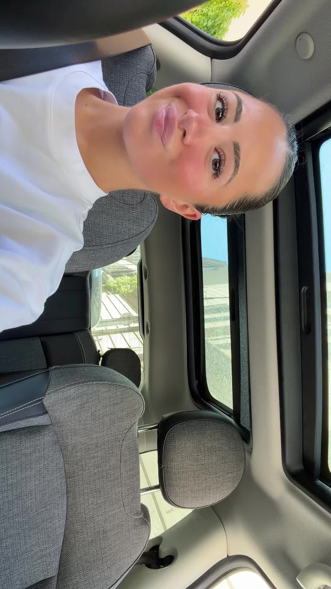 @_azeroualkelly